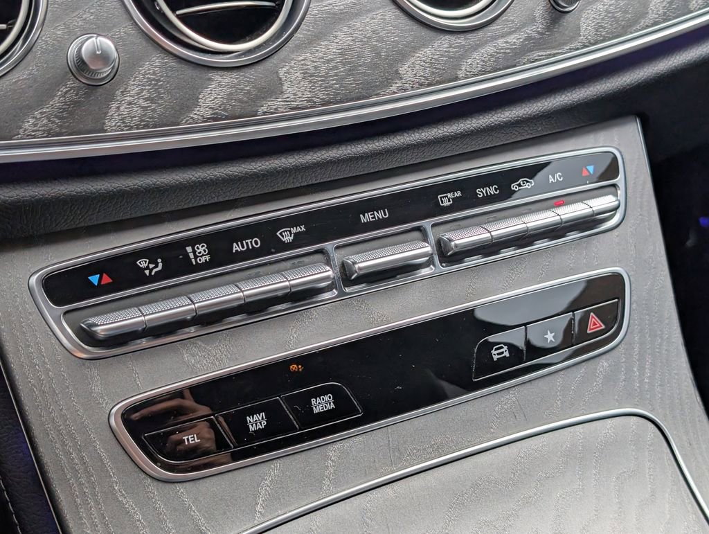 Used 2021 Mercedes-Benz E 350 4MATIC Sedan image 19