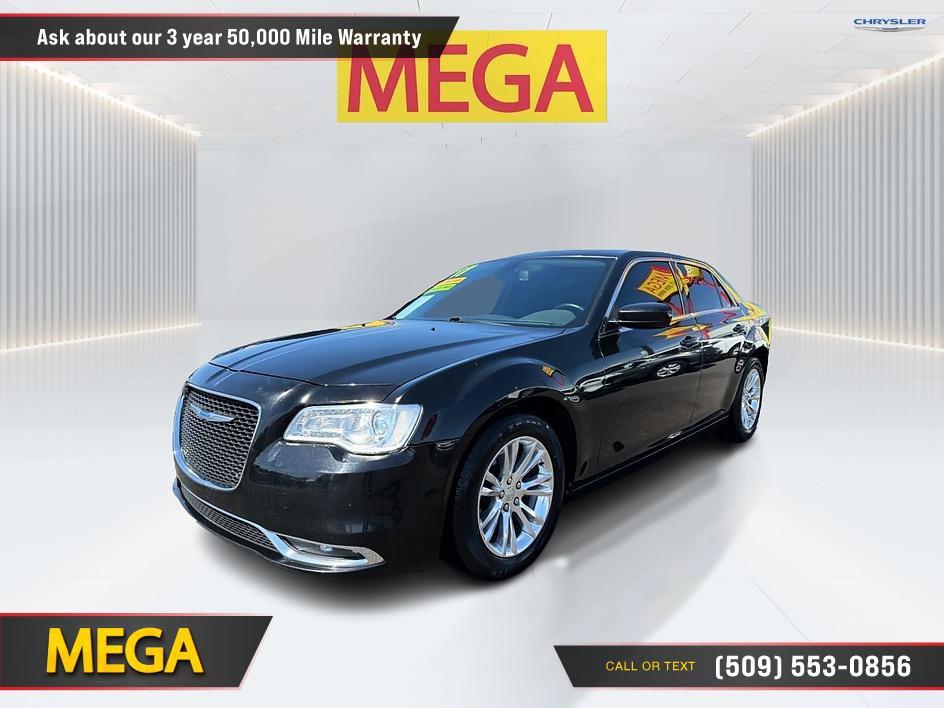 Used 2017 Chrysler 300 Limited w/ Value Package RWD image 1