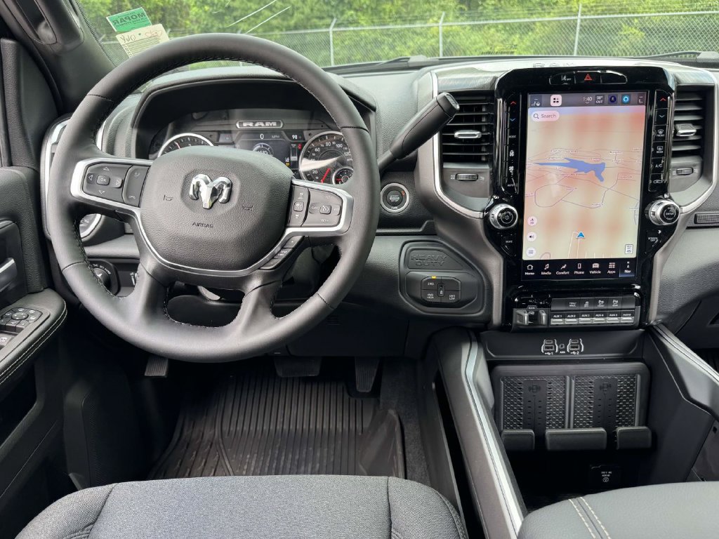 New 2026 RAM 2500 Big Horn AWD/4WD image 16