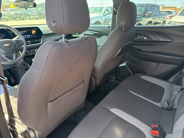 Used 2025 Chevrolet TrailBlazer LT AWD/4WD image 27