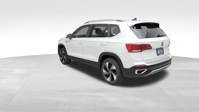 Certified 2024 Volkswagen Taos SE AWD/4WD image 5