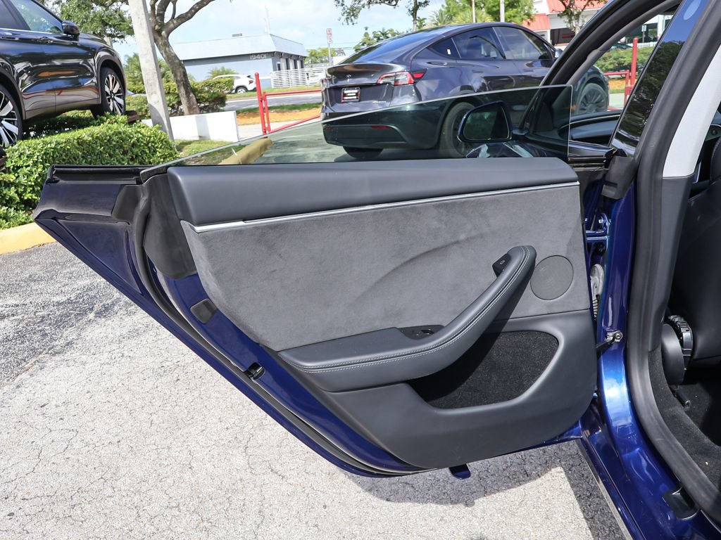 Used 2024 Tesla Model 3 Performance AWD/4WD image 28