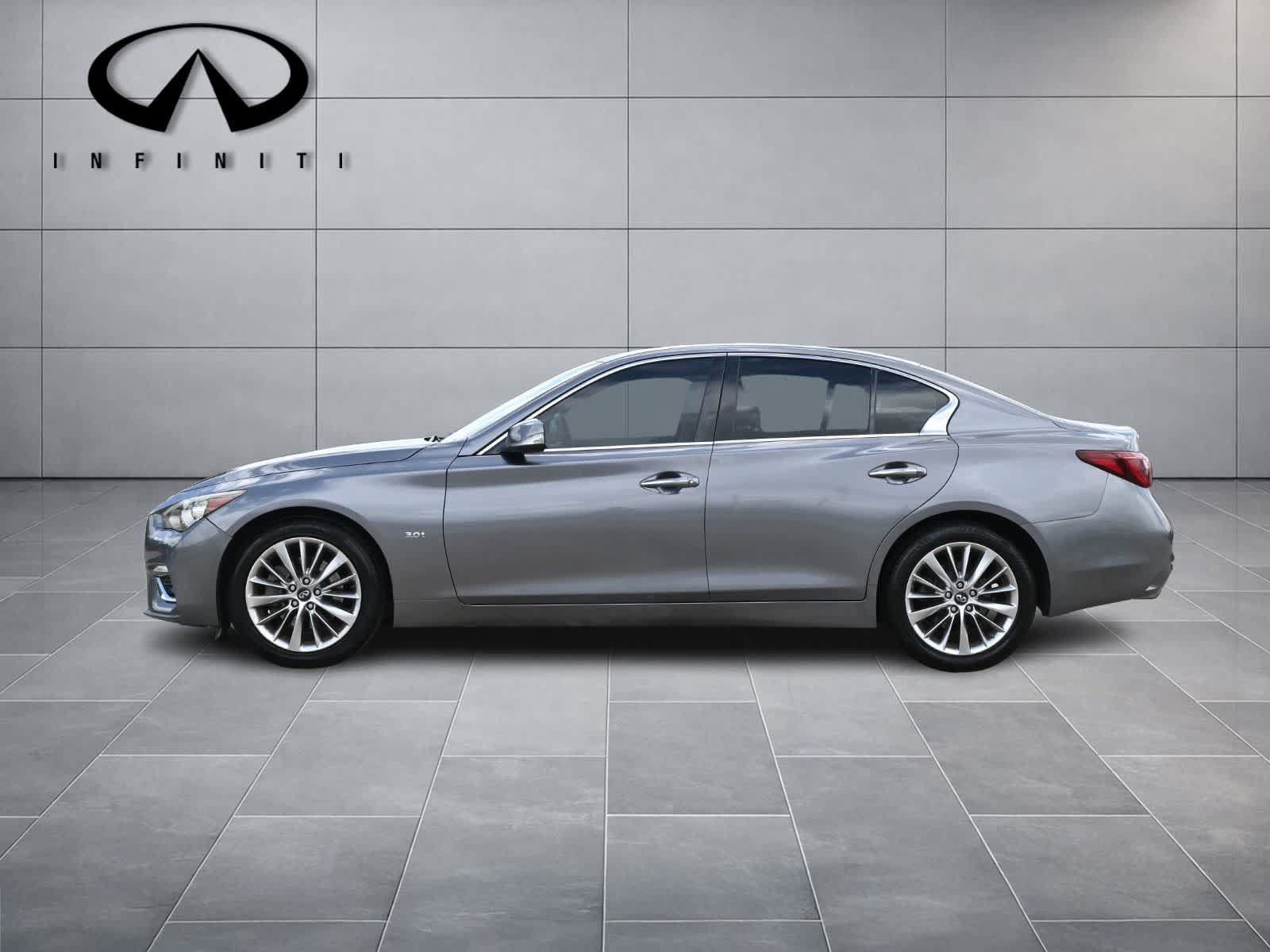 Used 2018 INFINITI Q50 Luxe AWD/4WD image 4