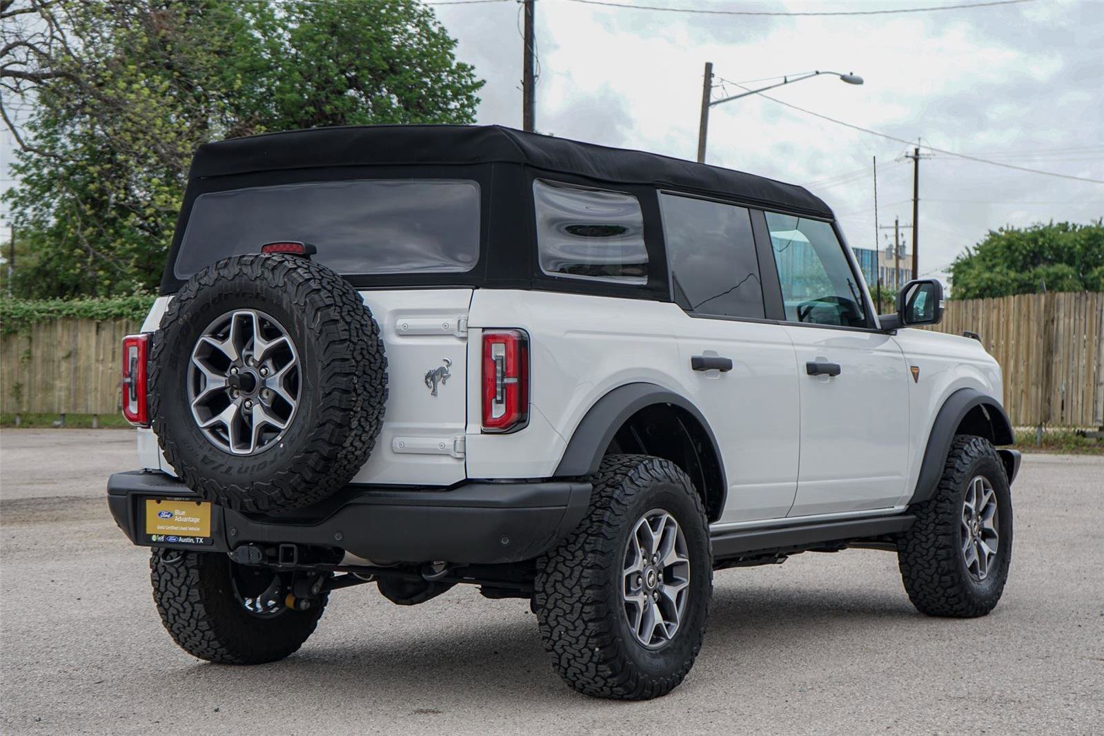 Used 2022 Ford Bronco Badlands image 5