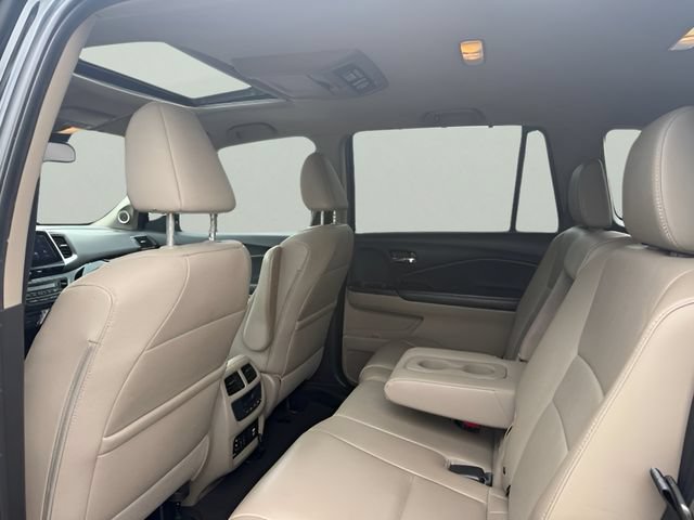 Used 2016 Honda Pilot Touring image 9
