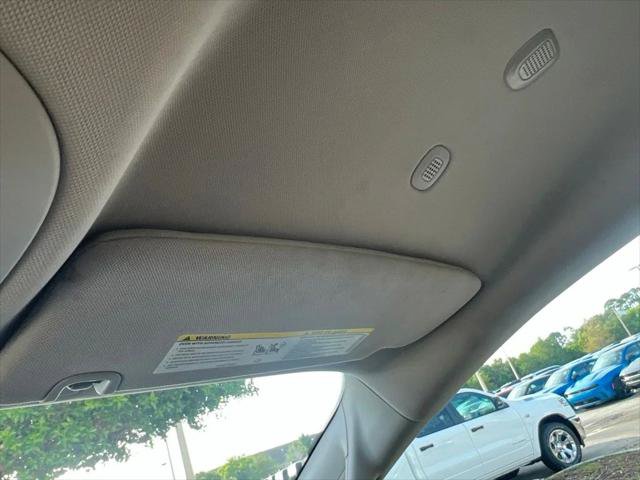 Certified 2023 Chrysler Pacifica Touring-L FWD image 57