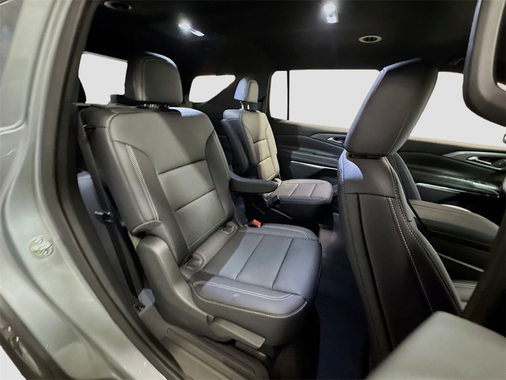 New 2025 Chevrolet Traverse LT w/ Enhanced Driving Package image 30