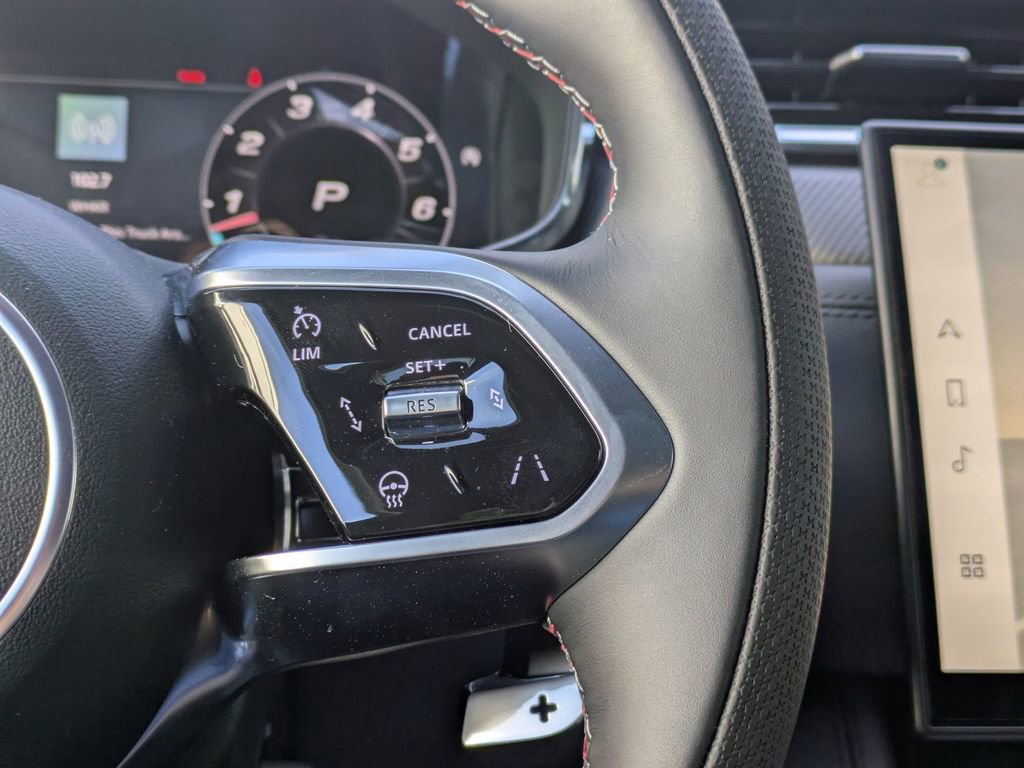 New 2026 Jaguar F-PACE SVR image 30