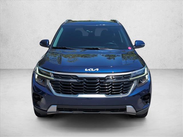 Used 2024 Kia Seltos EX FWD image 2