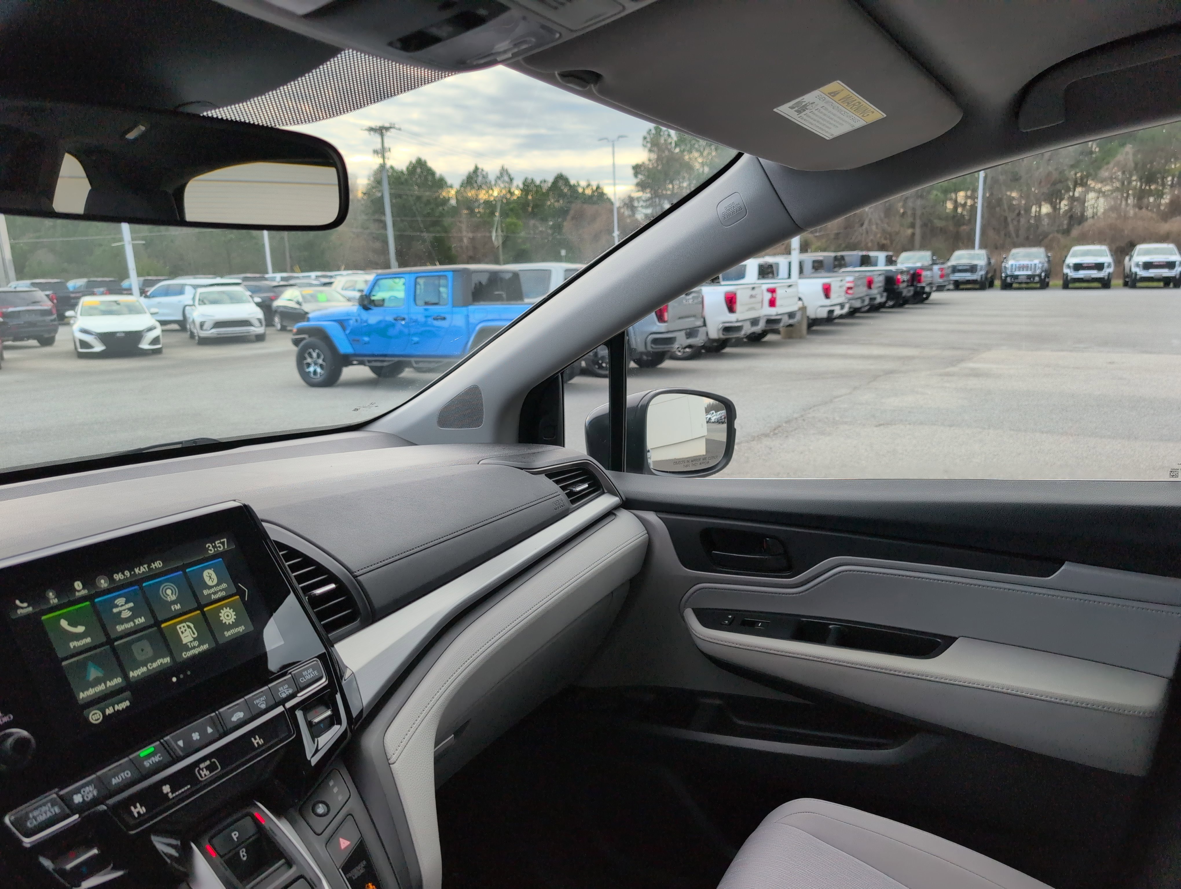 Used 2023 Honda Odyssey EX image 24