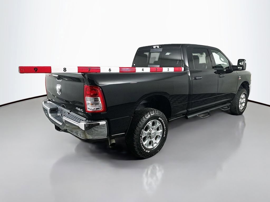 Used 2024 RAM 3500 Tradesman w/ Chrome Appearance Group image 7