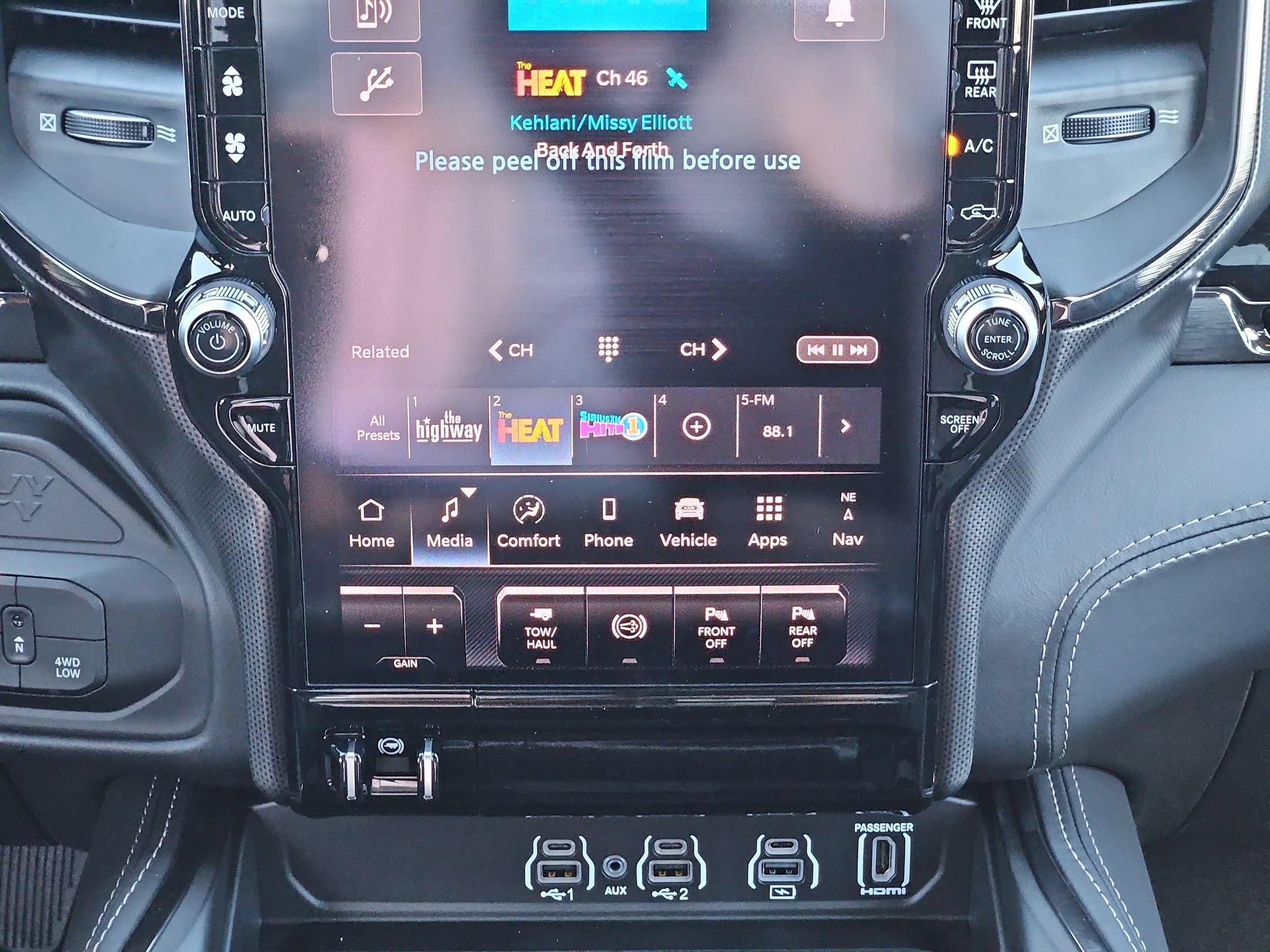 New 2027 RAM 3500 Limited AWD/4WD image 18