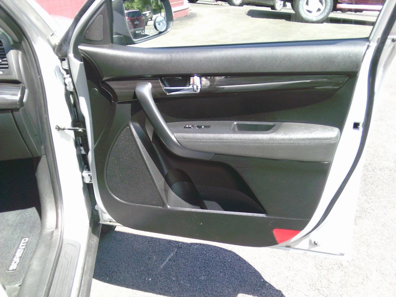Used 2012 Kia Sorento LX w/ Convenience Pkg image 19