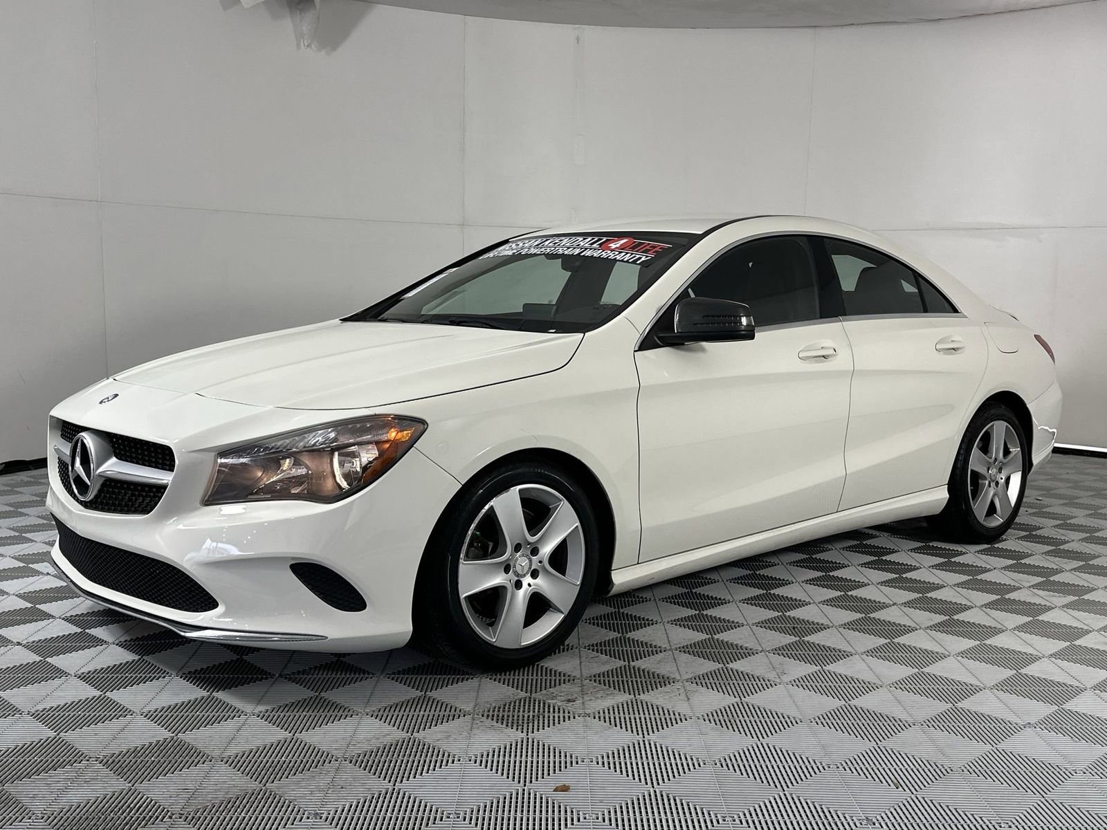Used 2018 Mercedes-Benz CLA 250 image 4