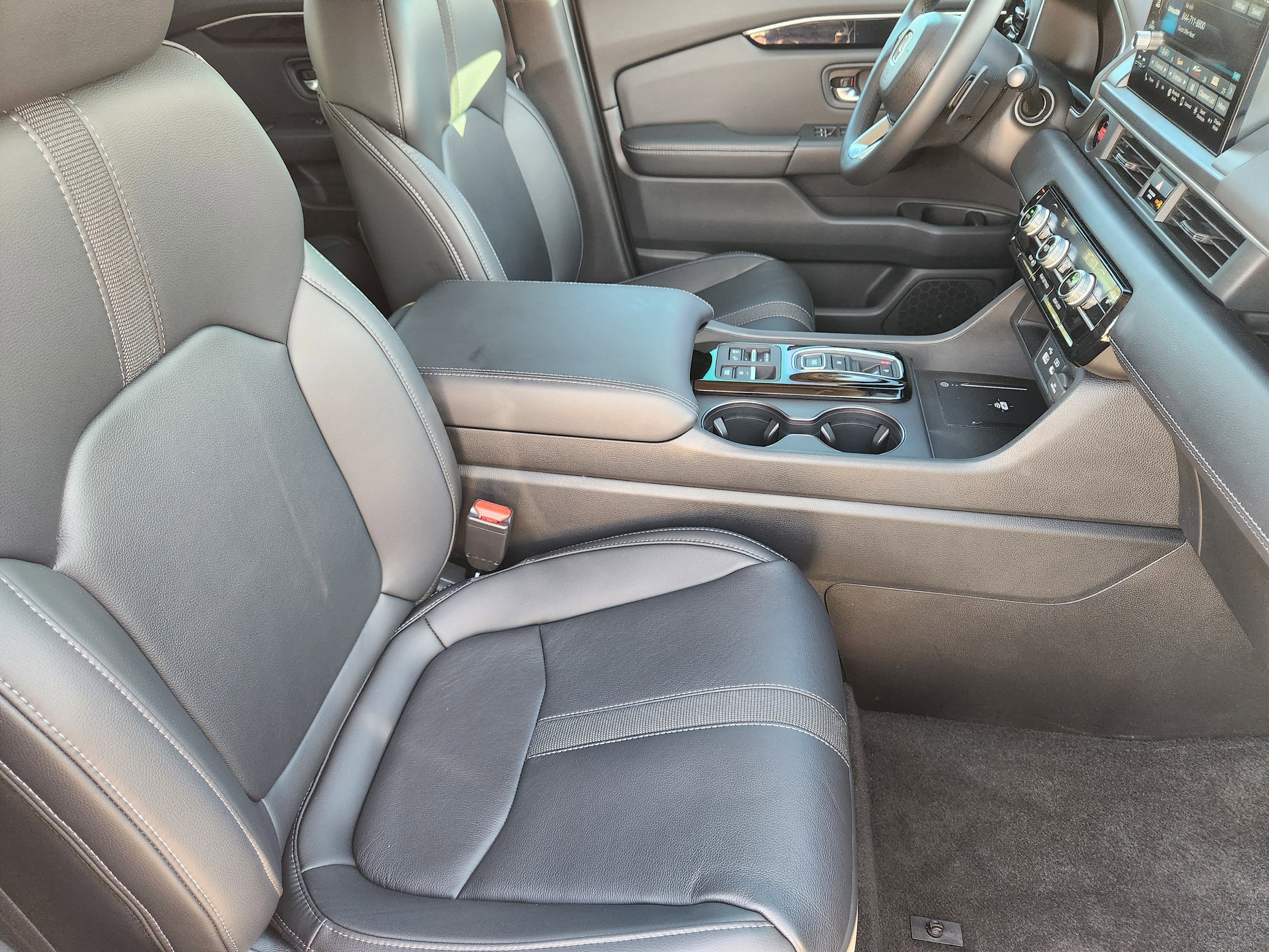 Used 2023 Honda Pilot EX-L image 14