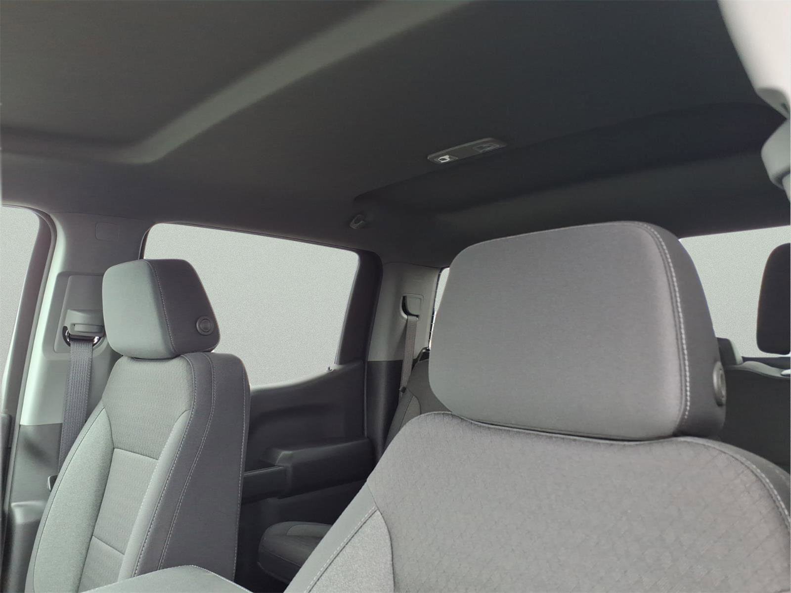 New 2026 Chevrolet Silverado 1500 Custom Trail Boss w/ LPO, Dark Essentials Package AWD/4WD image 15