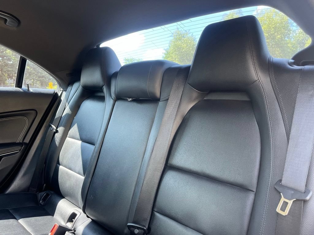 Used 2014 Mercedes-Benz CLA 250 image 23