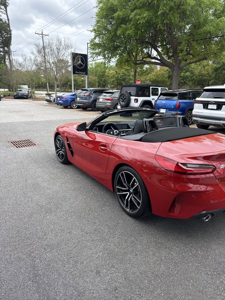 Used 2025 BMW Z4 sDrive30i w/ Premium Package image 9