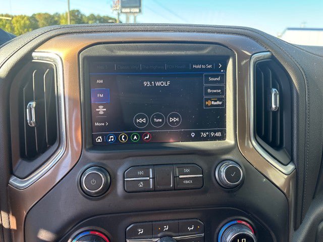 Used 2019 Chevrolet Silverado 1500 High Country w/ Technology Package AWD/4WD image 22
