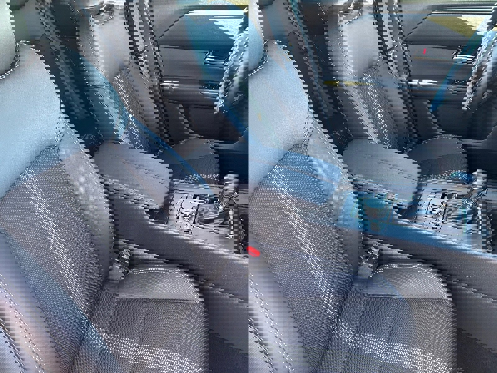 Used 2025 MAZDA CX-50 AWD 2.5 S w/ Premium Package image 15