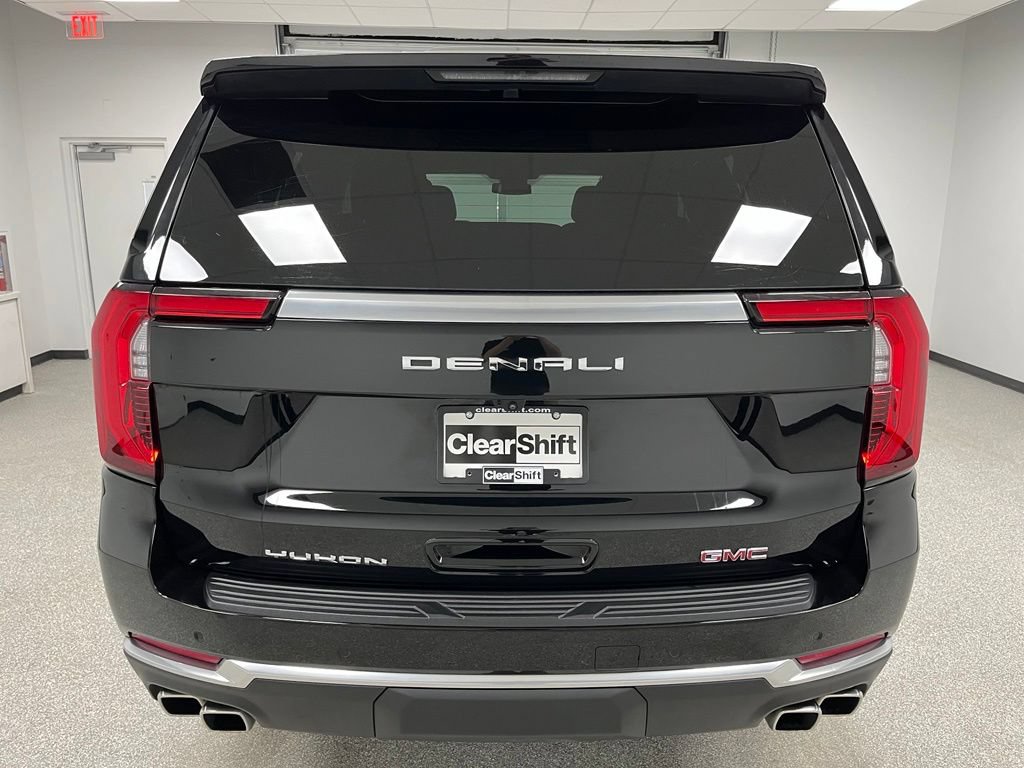 Used 2025 GMC Yukon XL Denali w/ Sun & Power Step Package AWD/4WD image 9