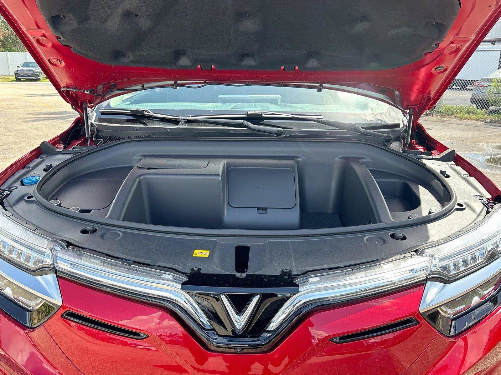 New 2027 VinFast VF 8 Eco AWD/4WD image 29
