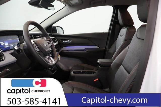 Used 2027 Chevrolet Bolt RS FWD image 12