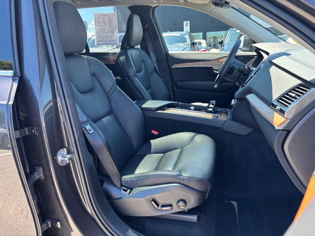 Certified 2023 Volvo XC90 B6 Plus w/ Protection Package AWD/4WD image 20