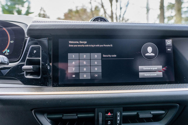 Used 2024 Porsche Cayenne S image 35