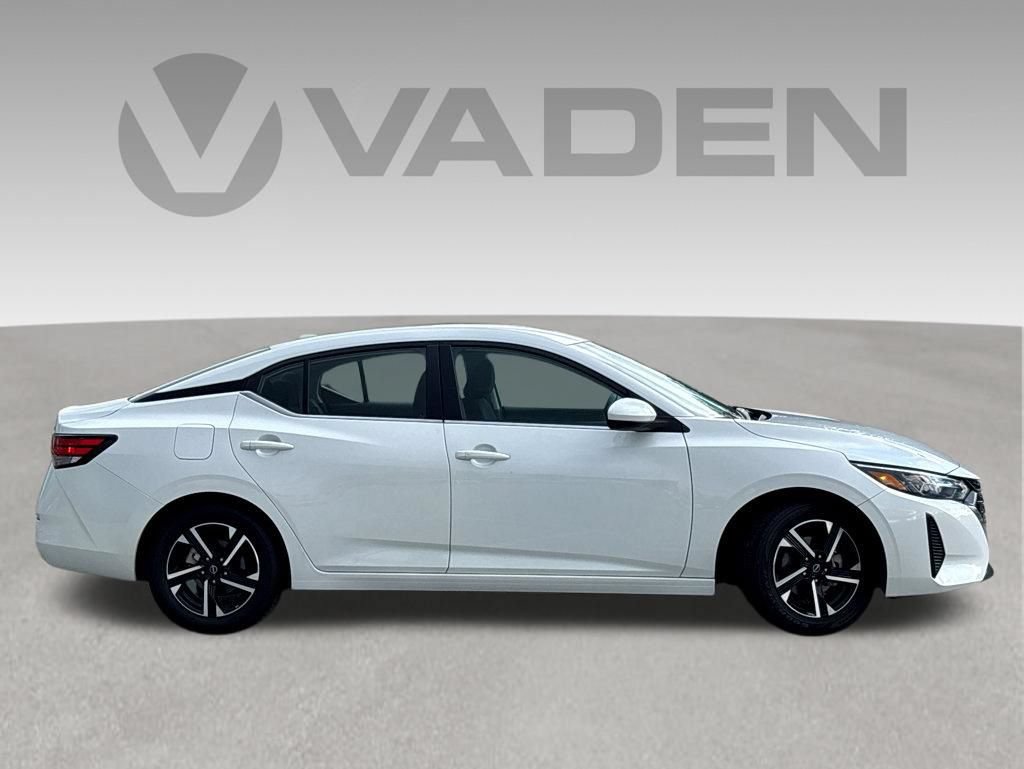 Used 2024 Nissan Sentra SV FWD image 17