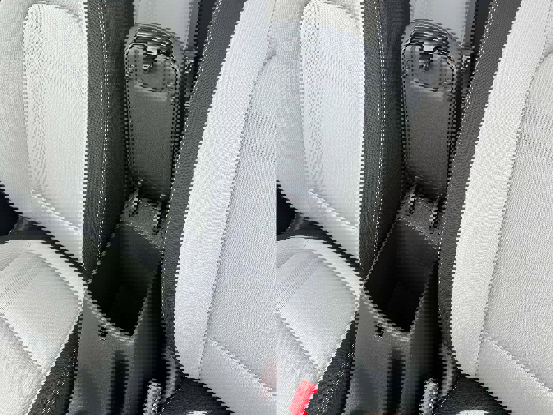 New 2025 Hyundai Venue SEL image 18