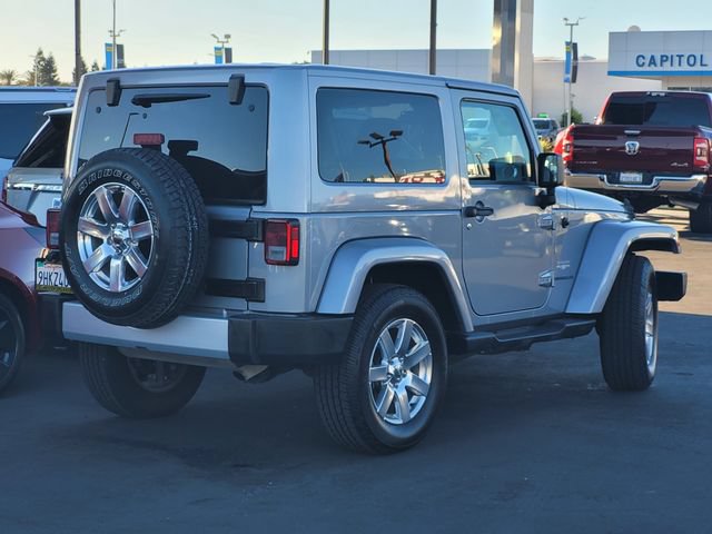 Used 2015 Jeep Wrangler Sahara w/ Connectivity Group AWD/4WD image 4