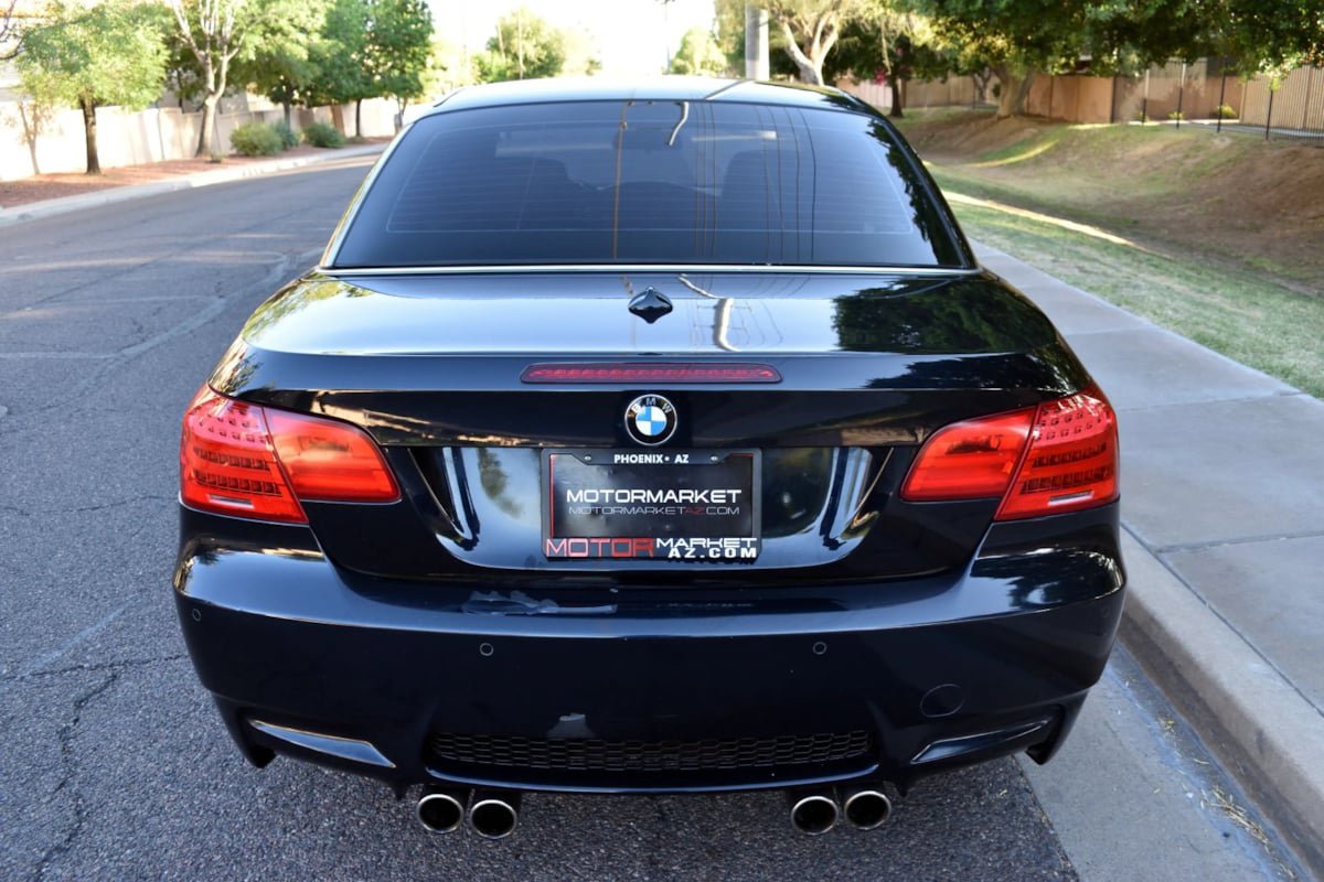 Used 2012 BMW M3 Convertible w/ Premium Pkg image 6