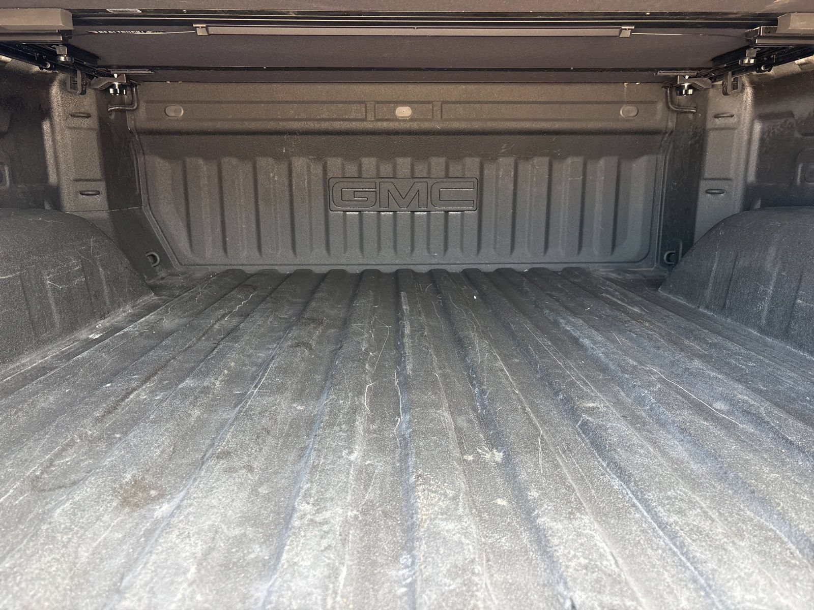 Used 2020 GMC Sierra 1500 SLT AWD/4WD image 32