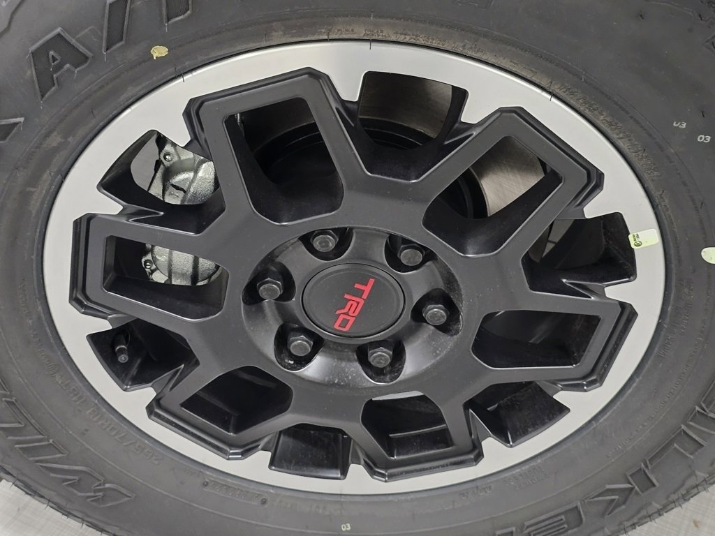 New 2025 Toyota Tacoma 4x4 Double Cab Hybrid image 10