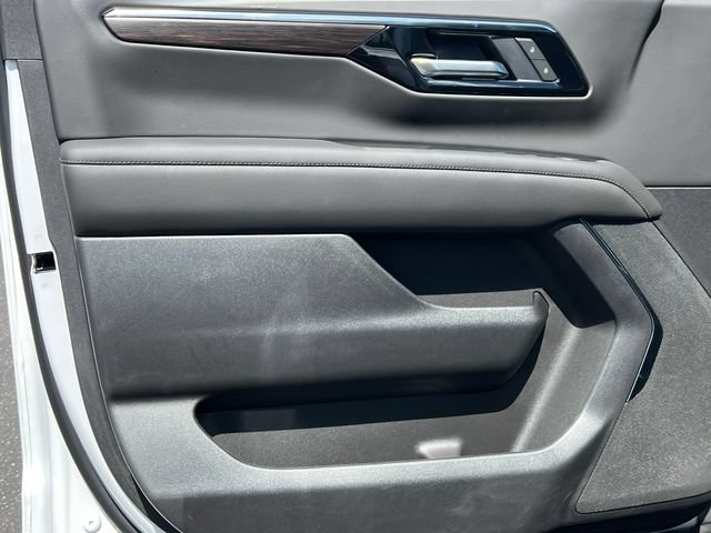 New 2026 Chevrolet Tahoe LS AWD/4WD image 12