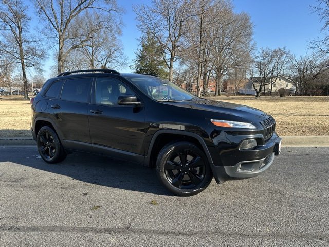 Used 2017 Jeep Cherokee High Altitude w/ Technology Group video 2
