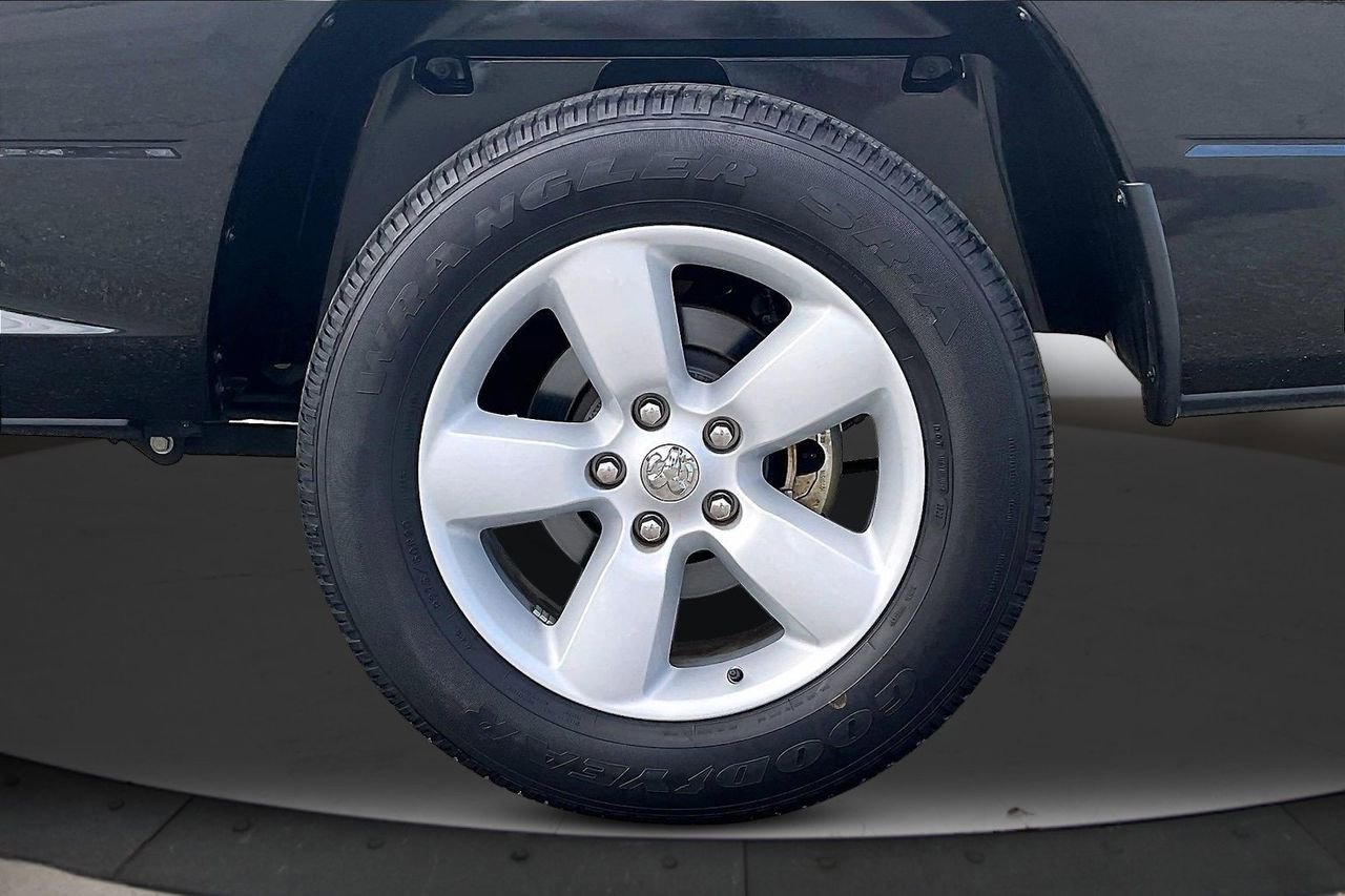 Certified 2023 RAM 1500 Tradesman w/ Tradesman SXT Package image 34