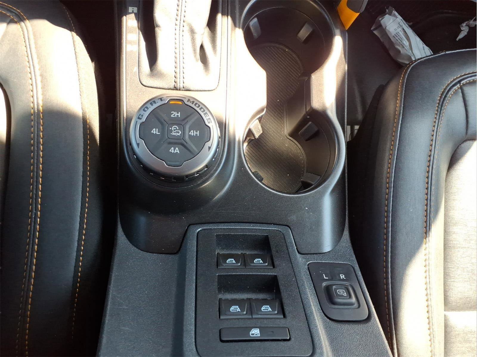 Used 2021 Ford Bronco Badlands image 23