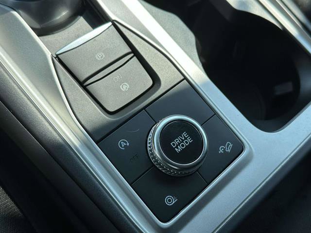 Used 2023 Ford Explorer XLT image 21