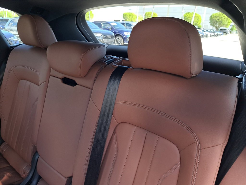 Used 2023 Audi Q5 2.0T Premium w/ Convenience Package image 28