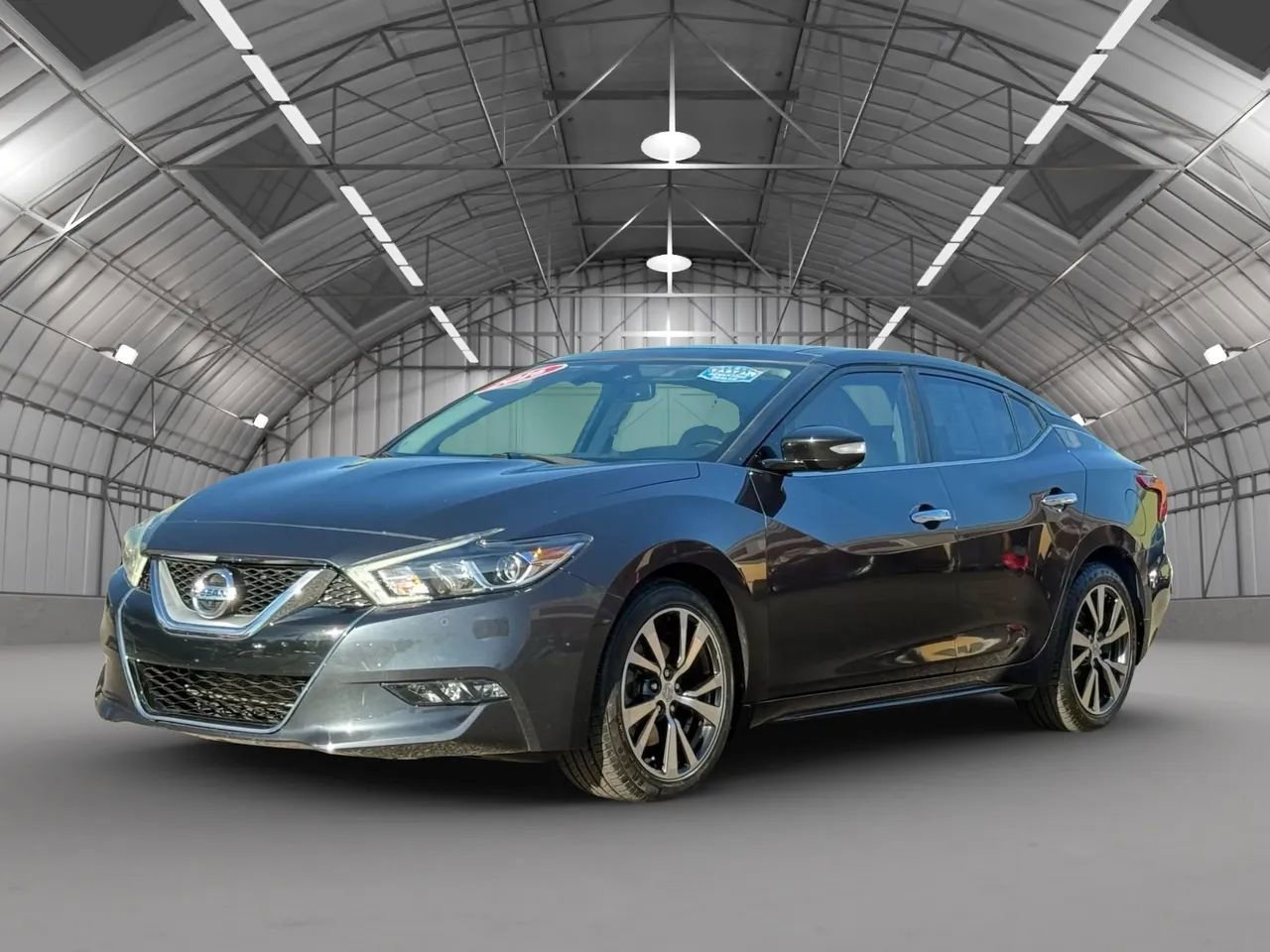 Used 2016 Nissan Maxima Platinum image 3