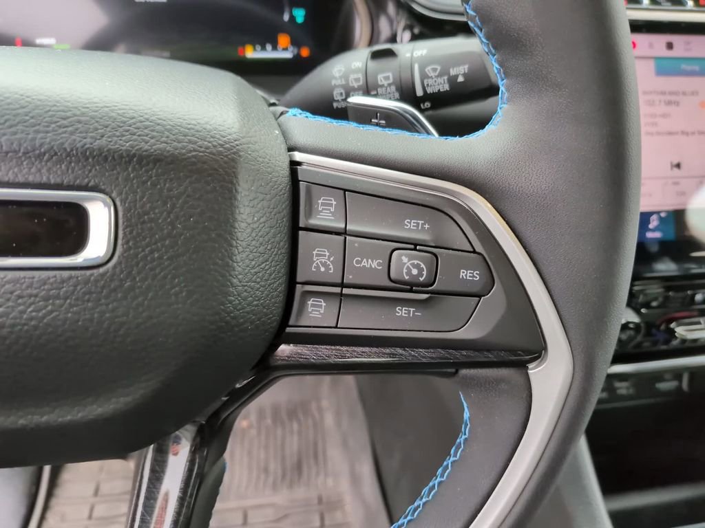 Used 2022 Jeep Grand Cherokee Trailhawk image 25