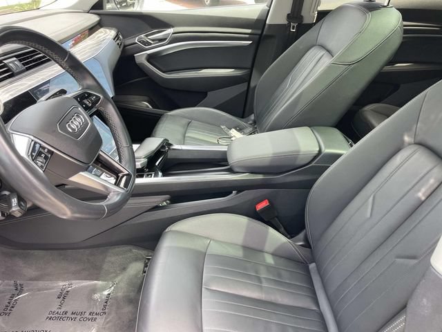 Used 2022 Audi e-tron Premium AWD/4WD image 20