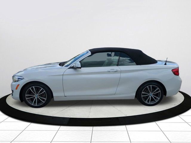 Used 2018 BMW 230i Convertible image 6