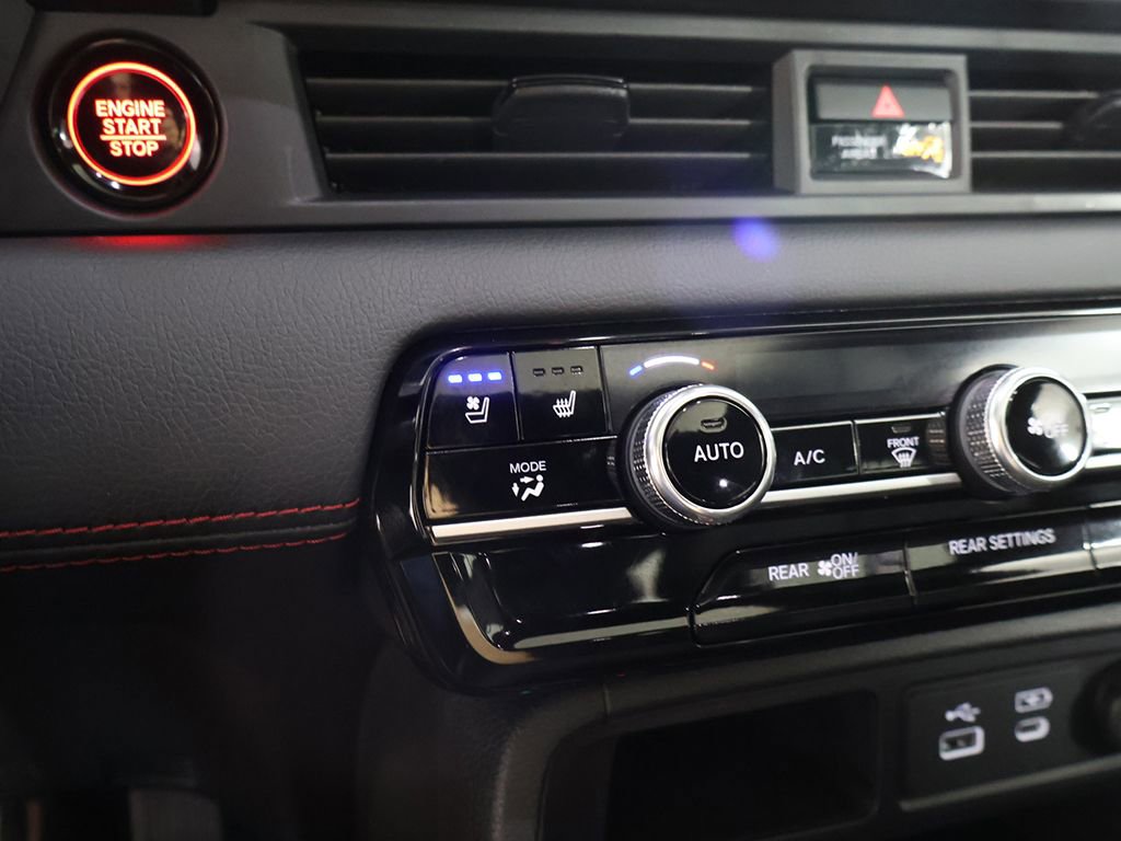 Certified 2025 Honda Pilot Black Edition image 59