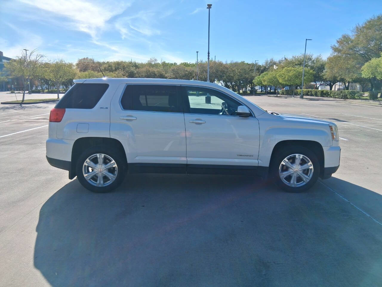 Used 2017 GMC Terrain SLE image 7