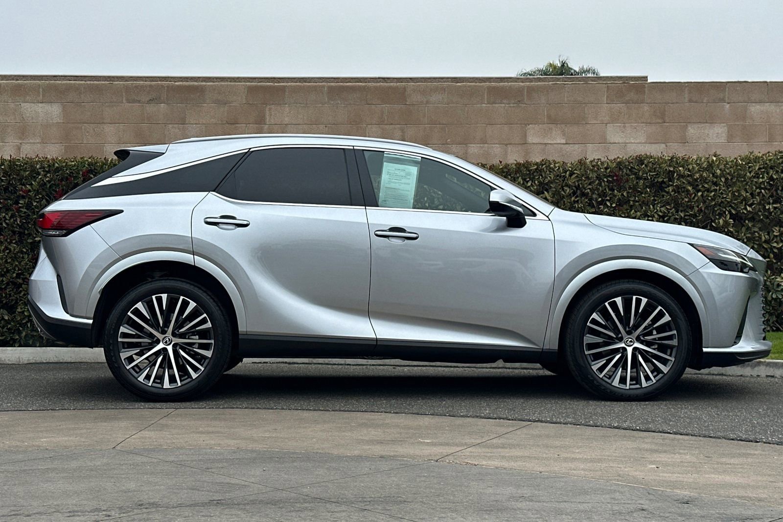 Certified 2023 Lexus RX 350 Premium Plus image 3