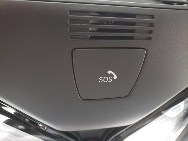 New 2026 BMW 330i xDrive Sedan w/ Premium Package image 23