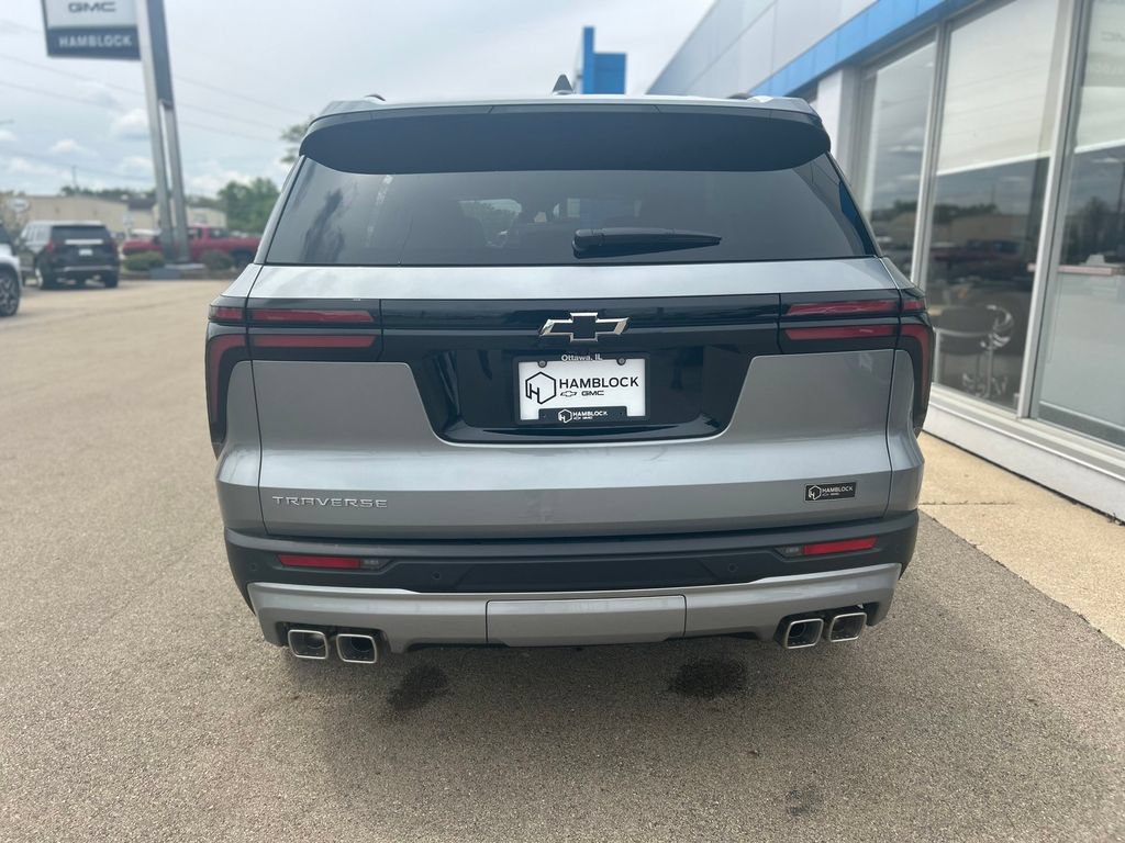 New 2026 Chevrolet Traverse LT FWD image 5